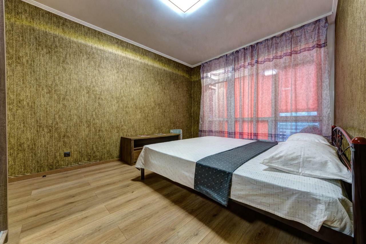 Apartments Near Shevchenko Boulevard Kiev Exterior foto